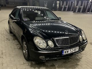 Mercedes E Class foto 6