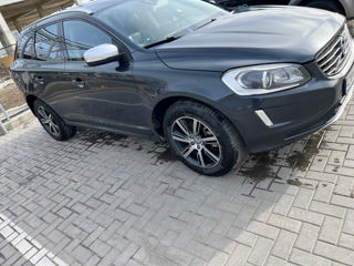 Volvo XC60 foto 3