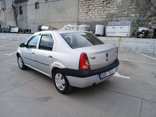 Dacia Logan foto 4