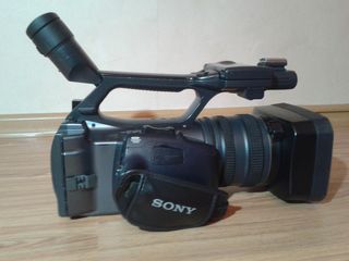 Sony DCR VX-2200E, doar inca 10 zile 150 euro! foto 8