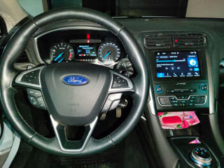 Ford Mondeo foto 8