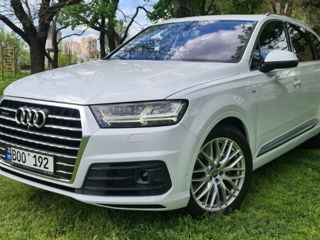 Audi Q7 foto 10