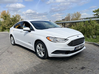 Ford Fusion foto 2