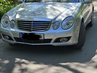 Mercedes E-Class foto 2