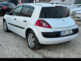 Renault Megane foto 4