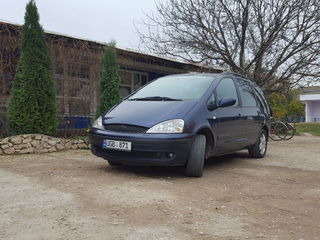 Ford Galaxy foto 3