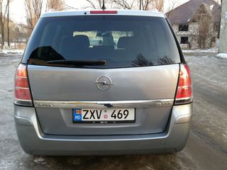 Opel Zafira foto 4