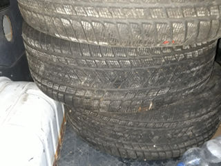 Se vând 4 Anvelope PIRELLI  285/45/R22 foto 4