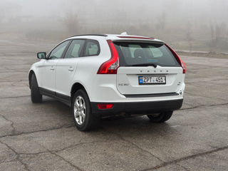 Volvo XC60 foto 5