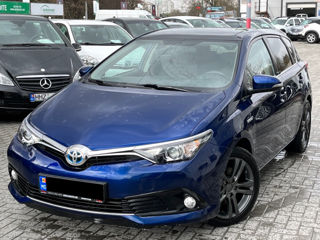 Toyota Auris foto 1