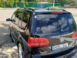 Volkswagen Touran foto 10