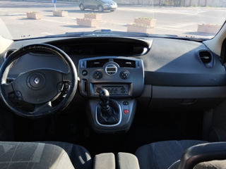 Renault Grand Scenic foto 6