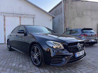 Mercedes E-Class foto 2