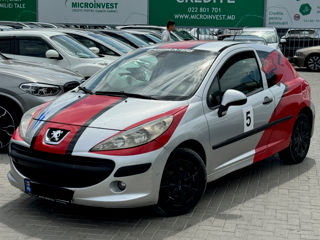 Peugeot 207 foto 1