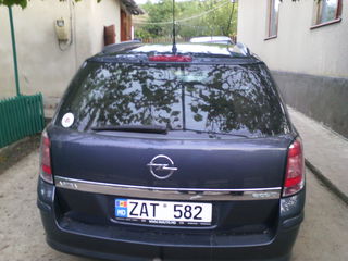 Opel Astra foto 2