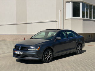 Volkswagen Jetta foto 2