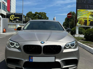 BMW 5 Series foto 3