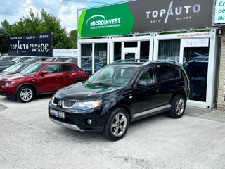 Mitsubishi Outlander foto 1