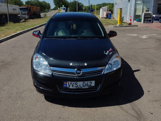 Opel Astra foto 2