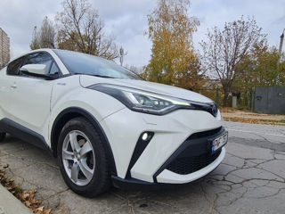 Toyota C-HR foto 4