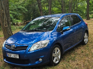 Toyota Auris foto 1