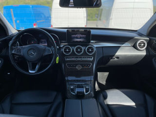 Mercedes C-Class foto 12