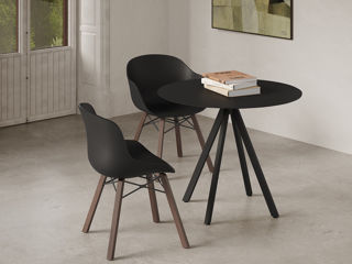 Дизайнерские стулья из пластика foto 1