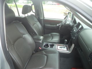 Nissan Pathfinder foto 6