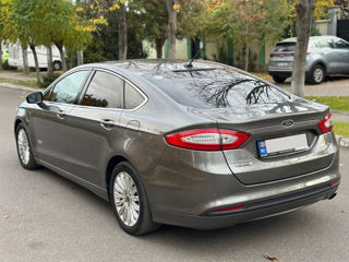 Ford Fusion foto 4