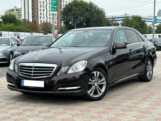 Mercedes E-Class foto 1