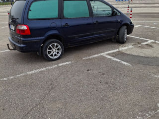 Ford Galaxy foto 2