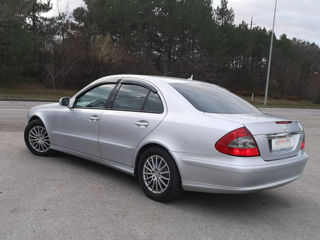 Mercedes E-Class foto 4