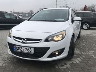 Opel Astra foto 2