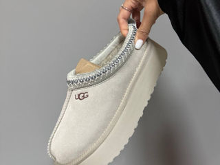 UGG Tazz Platform Light Grey Premium foto 8