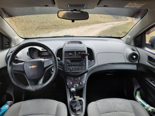 Chevrolet Aveo foto 7