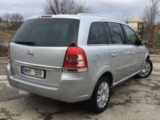 Opel Zafira foto 5