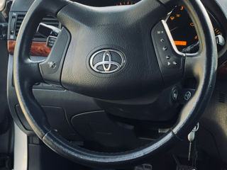 Toyota Avensis foto 8