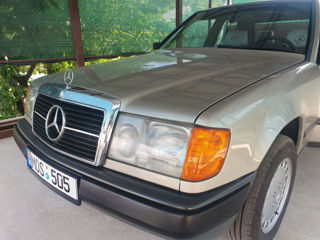 Mercedes Series (W124)