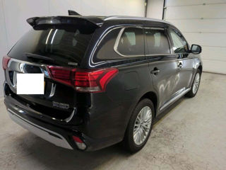 Mitsubishi Outlander foto 3