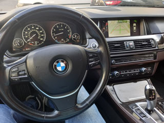 BMW 5 Series foto 3