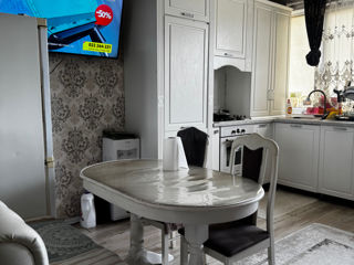 Ap. 3 cam., 81 м², 6/6 et.