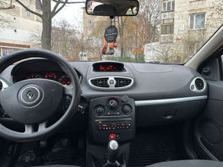 Renault Clio foto 7