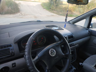 Volkswagen Sharan foto 6