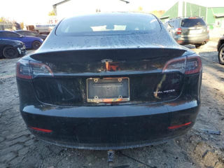 Tesla Model 3 foto 5