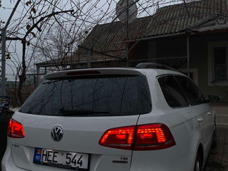 Volkswagen Passat foto 3