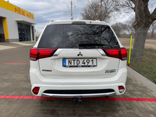 Mitsubishi Outlander foto 6