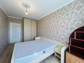 Apartament cu 3 camere, 70 m², Râșcani, Chișinău foto 2