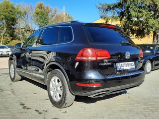 Volkswagen Touareg foto 6