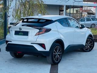 Toyota C-HR foto 3