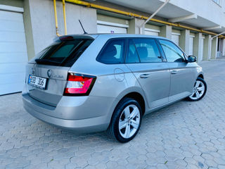 Skoda Fabia foto 2